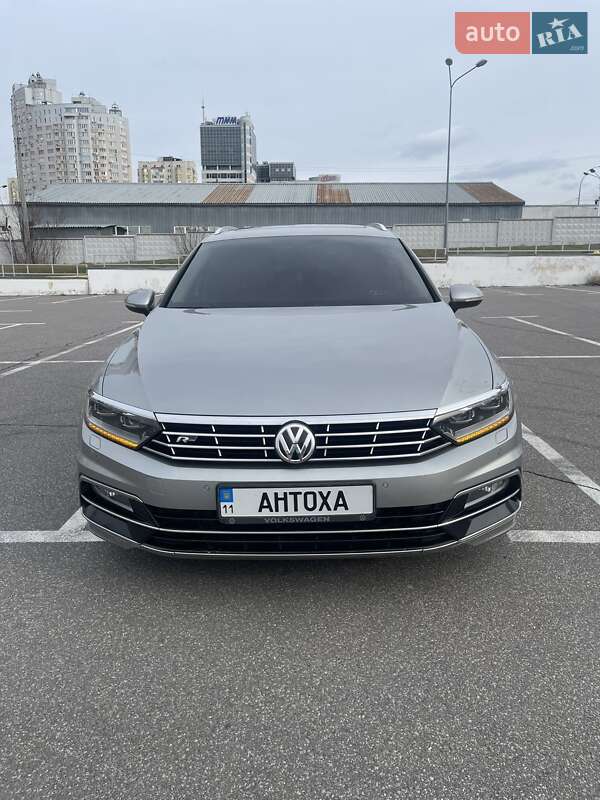 Універсал Volkswagen Passat 2015 в Києві