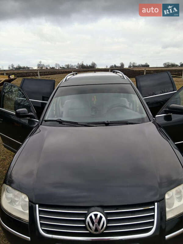 Универсал Volkswagen Passat 2003 в Ровно