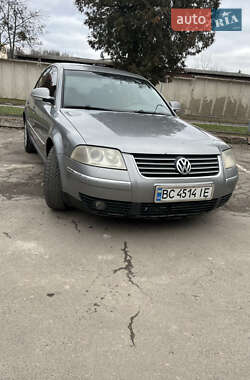 Седан Volkswagen Passat 2004 в Львові