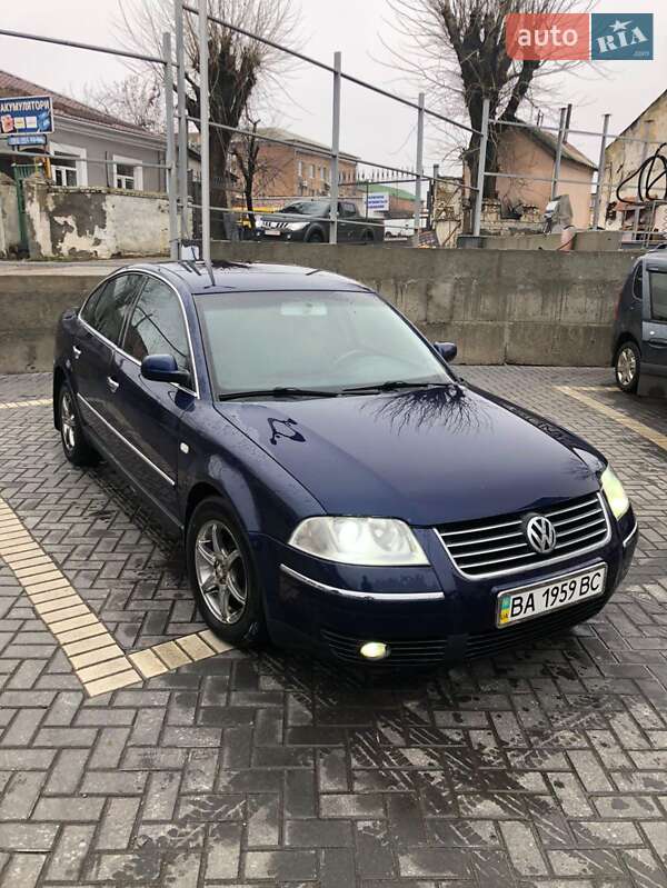 Седан Volkswagen Passat 2002 в 