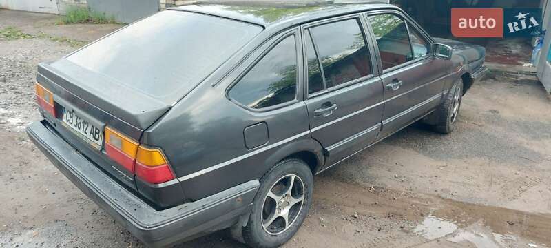Хэтчбек Volkswagen Passat 1988 в Чернигове