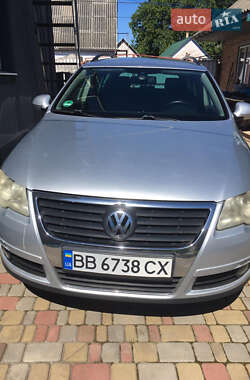 Универсал Volkswagen Passat 2006 в Киеве