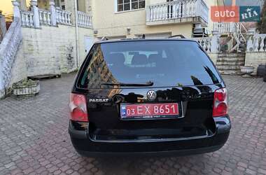 Универсал Volkswagen Passat 2002 в Ровно