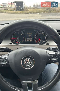 Седан Volkswagen Passat 2009 в Луцьку