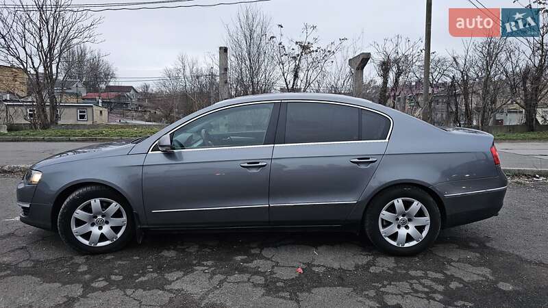 Седан Volkswagen Passat 2008 в Одессе