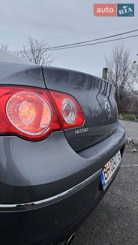 Седан Volkswagen Passat 2008 в Одессе