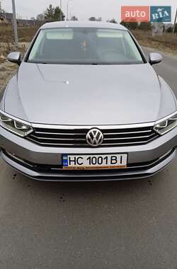 Седан Volkswagen Passat 2017 в Краківці