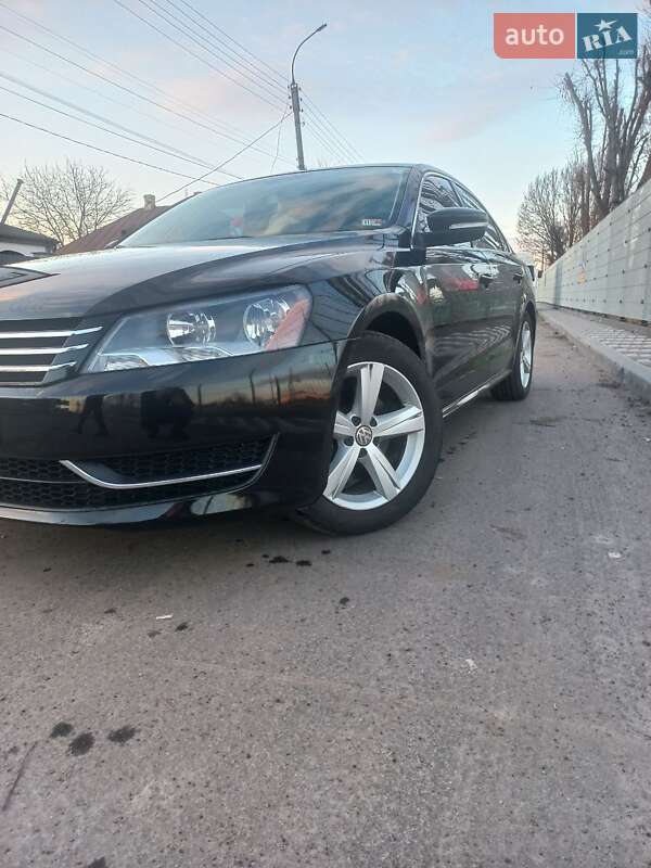 Седан Volkswagen Passat 2012 в Черкассах