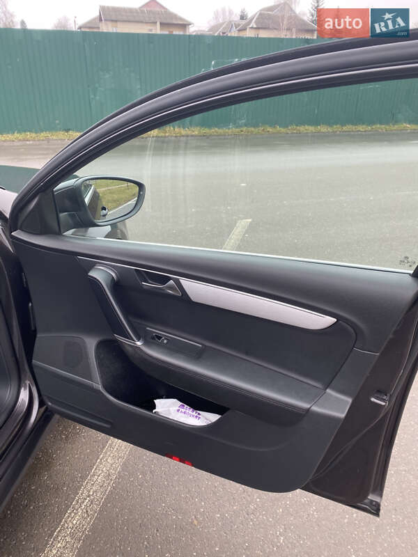 Универсал Volkswagen Passat 2011 в Ивано-Франковске фото 32 Универсал Volkswagen Passat 2011 в Ивано-Франковске