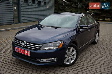 Седан Volkswagen Passat 2014 в Івано-Франківську