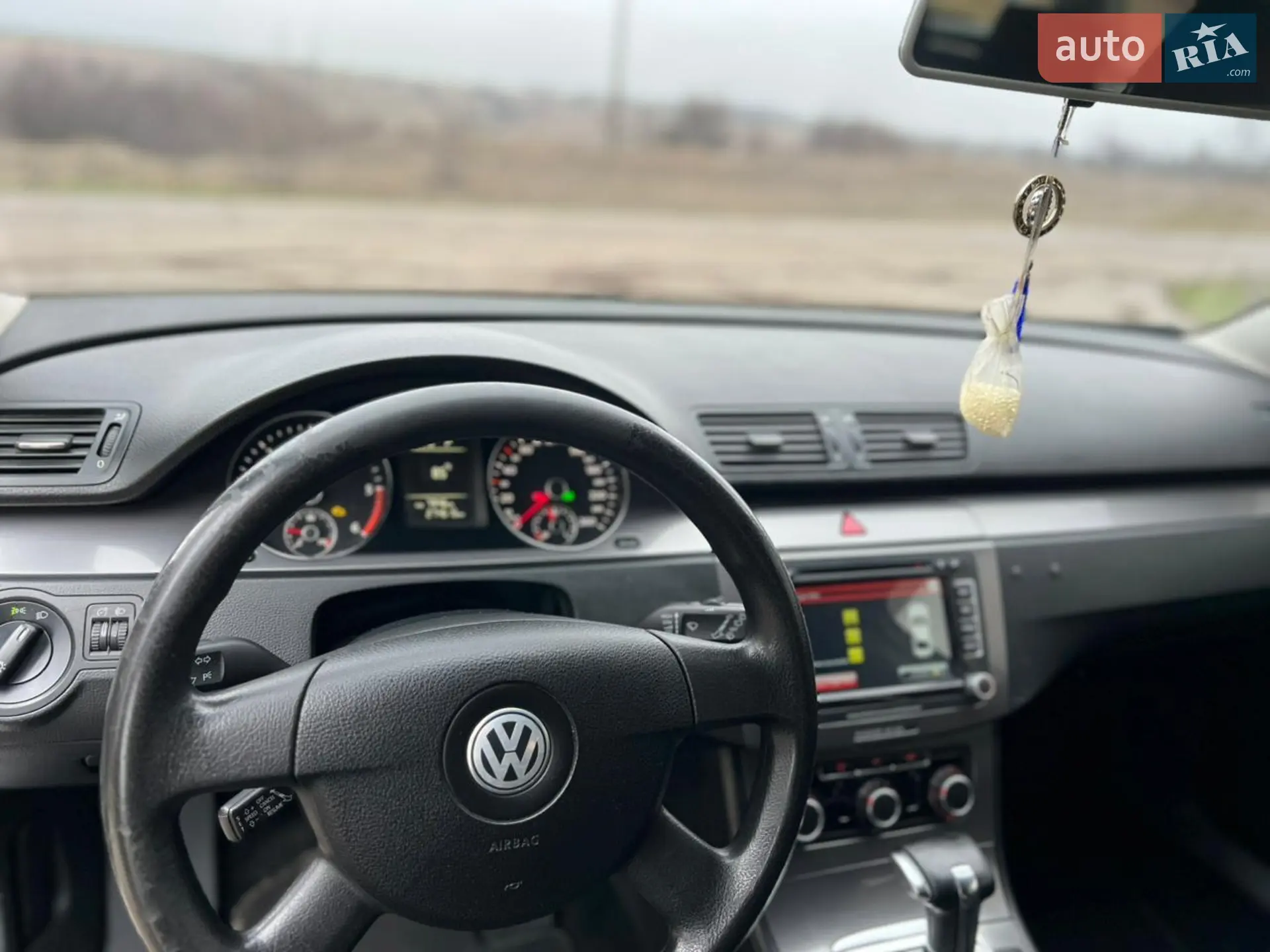 2010 Volkswagen Passat - мініатюра 11