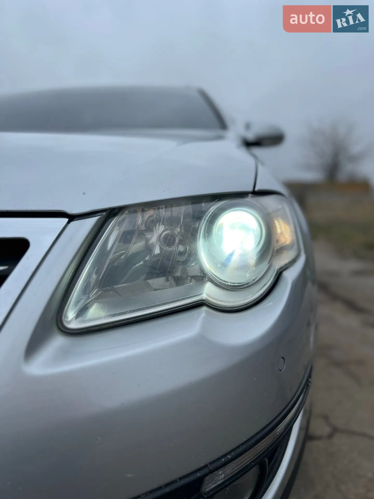 2010 Volkswagen Passat - мініатюра 16