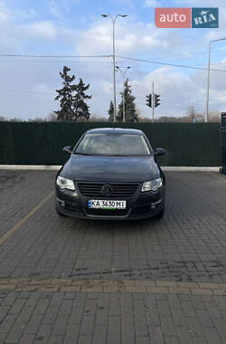 Седан Volkswagen Passat 2008 в Києві