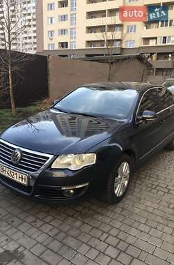 Седан Volkswagen Passat 2006 в Одессе