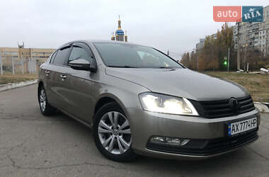 Седан Volkswagen Passat 2012 в 
