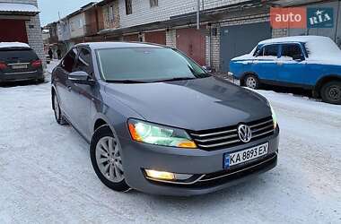 Седан Volkswagen Passat 2012 в Львові