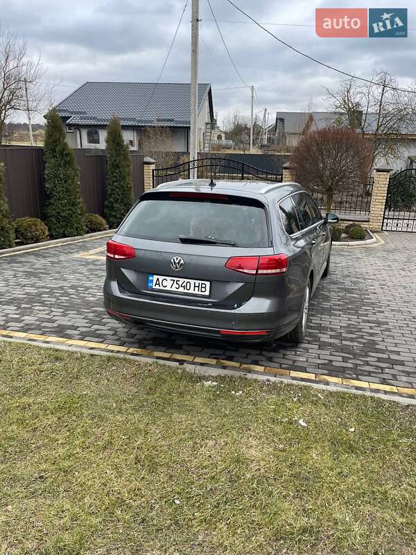 Універсал Volkswagen Passat 2016 в Луцьку