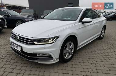 Седан Volkswagen Passat 2017 в Львові