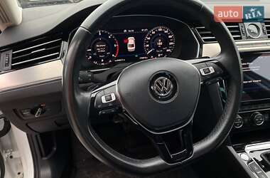 Седан Volkswagen Passat 2017 в Львові