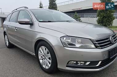 Універсал Volkswagen Passat 2014 в Києві