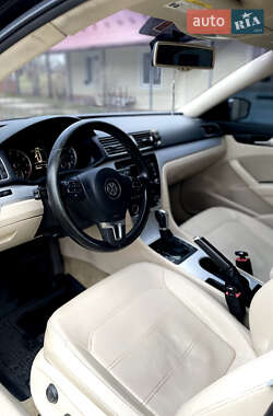 Седан Volkswagen Passat 2012 в 