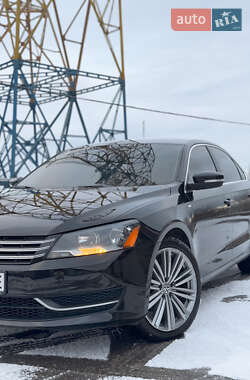 Седан Volkswagen Passat 2013 в Днепре