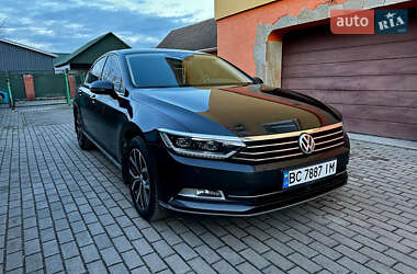 Седан Volkswagen Passat 2018 в Львові