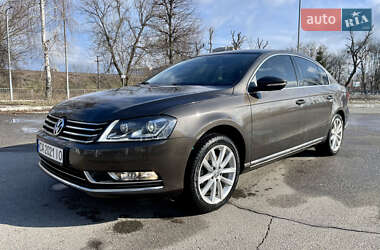 Седан Volkswagen Passat 2013 в Черкасах