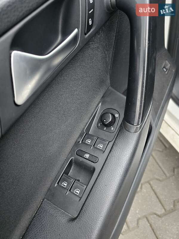 Универсал Volkswagen Passat 2011 в Черновцах фото 16 Универсал Volkswagen Passat 2011 в Черновцах