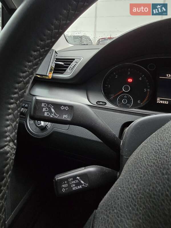 Универсал Volkswagen Passat 2011 в Черновцах фото 18 Универсал Volkswagen Passat 2011 в Черновцах