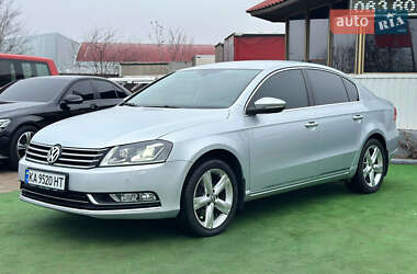 Седан Volkswagen Passat 2011 в Одессе