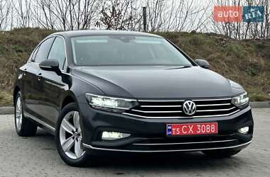 Седан Volkswagen Passat 2020 в Львові