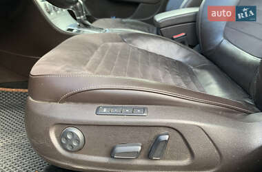 Универсал Volkswagen Passat 2011 в 