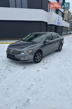 Седан Volkswagen Passat 2015 в Кам'янському