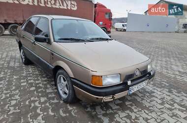 Седан Volkswagen Passat 1988 в 