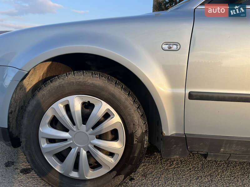 Седан Volkswagen Passat 2001 в Ужгороде