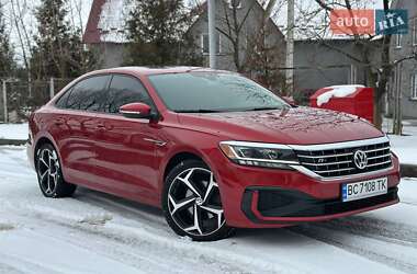 Седан Volkswagen Passat 2020 в Самборі