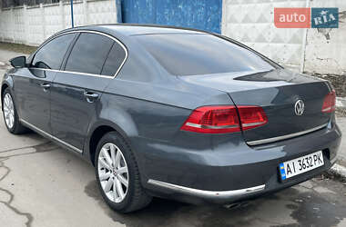 Седан Volkswagen Passat 2013 в Звягелі