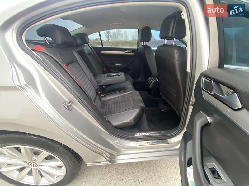 Седан Volkswagen Passat 2016 в Коростене