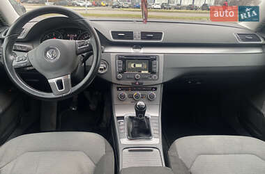 Універсал Volkswagen Passat 2012 в Черкасах