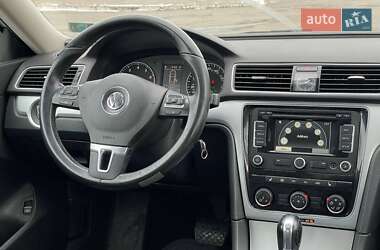 Седан Volkswagen Passat 2012 в Лубнах