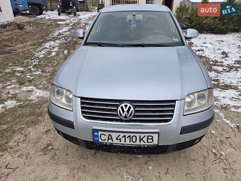 Седан Volkswagen Passat 2004 в 