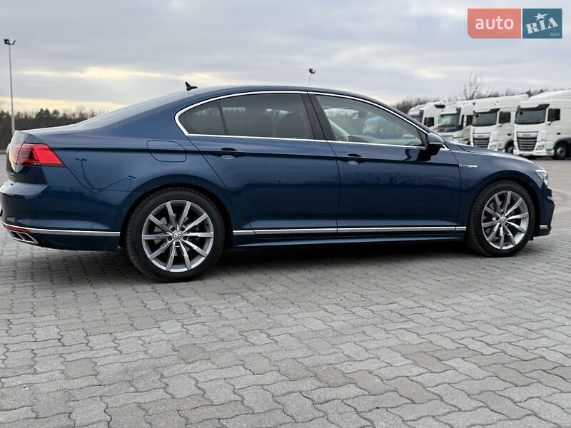 Седан Volkswagen Passat 2020 в Рава-Русской