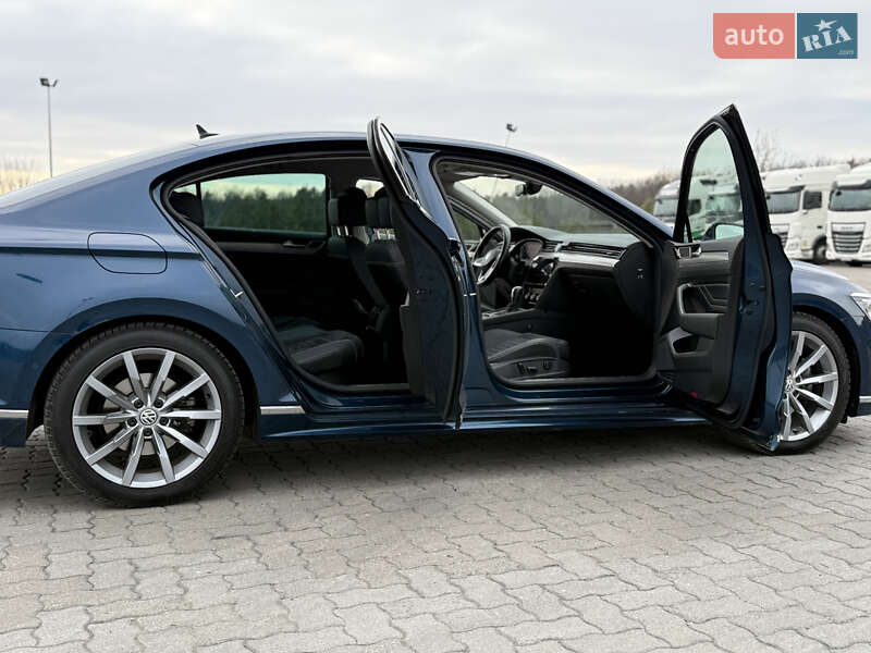 Седан Volkswagen Passat 2020 в Рава-Русской