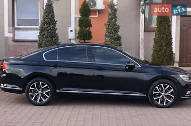 Седан Volkswagen Passat 2018 в Стрию