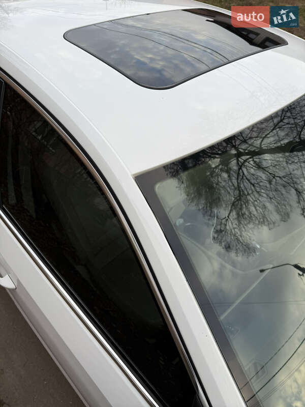 Седан Volkswagen Passat 2018 в Киеве фото 13 Седан Volkswagen Passat 2018 в Киеве