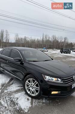 Седан Volkswagen Passat 2016 в Харькове