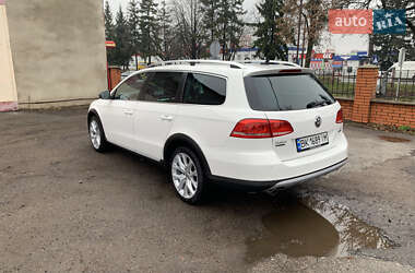 Универсал Volkswagen Passat 2014 в Ровно