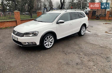 Универсал Volkswagen Passat 2014 в Ровно