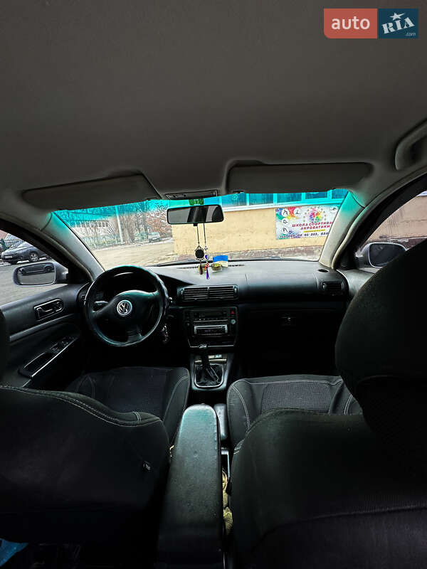 Седан Volkswagen Passat 1997 в Харкові